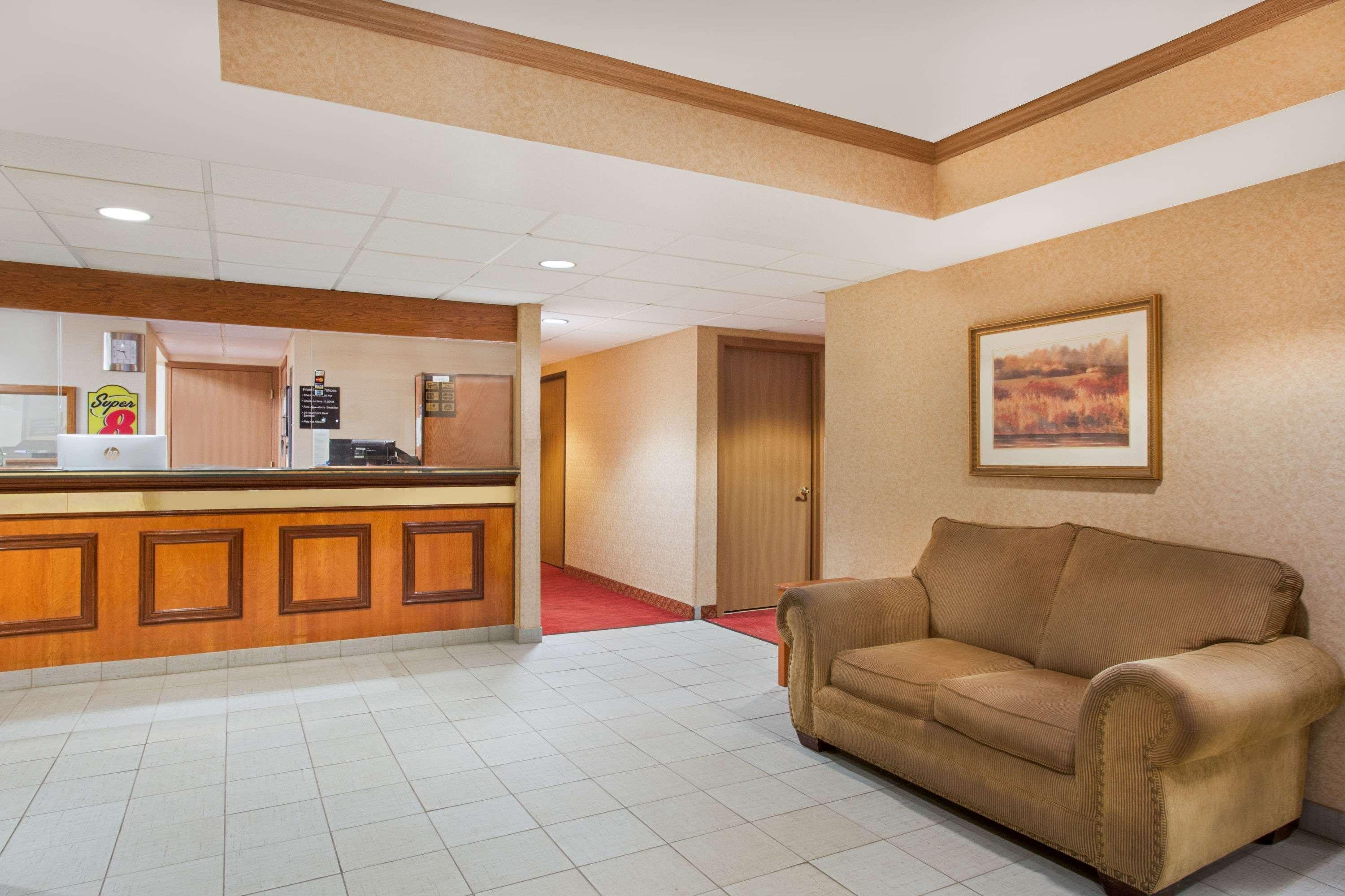 Super 8 By Wyndham Defiance Hotel Kültér fotó